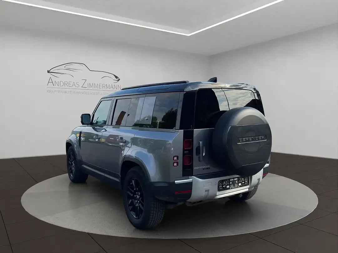 Land Rover Defender - Thumbnail 6