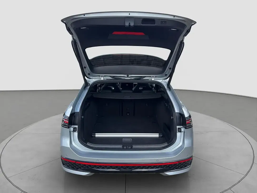 Volkswagen Passat Variant - Thumbnail 10