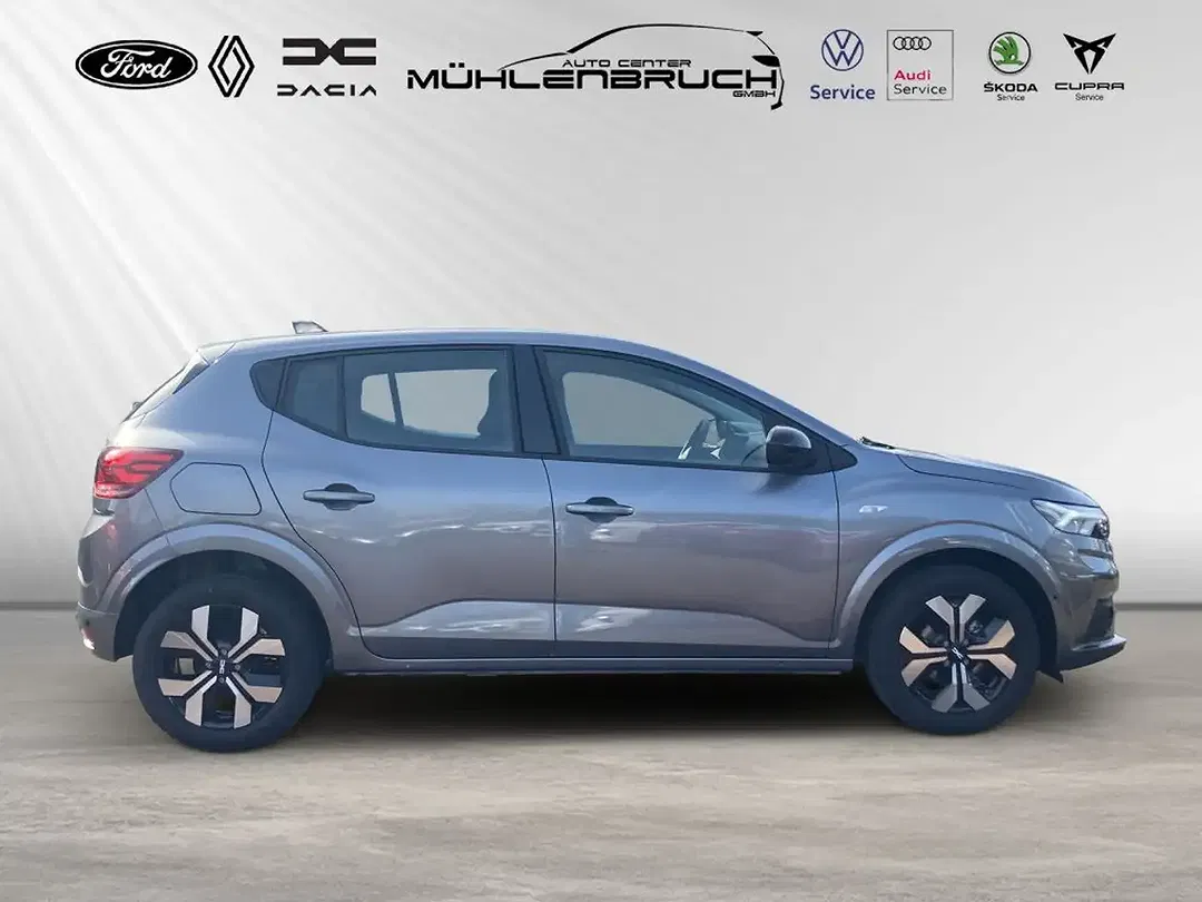 Dacia Sandero - Thumbnail 4