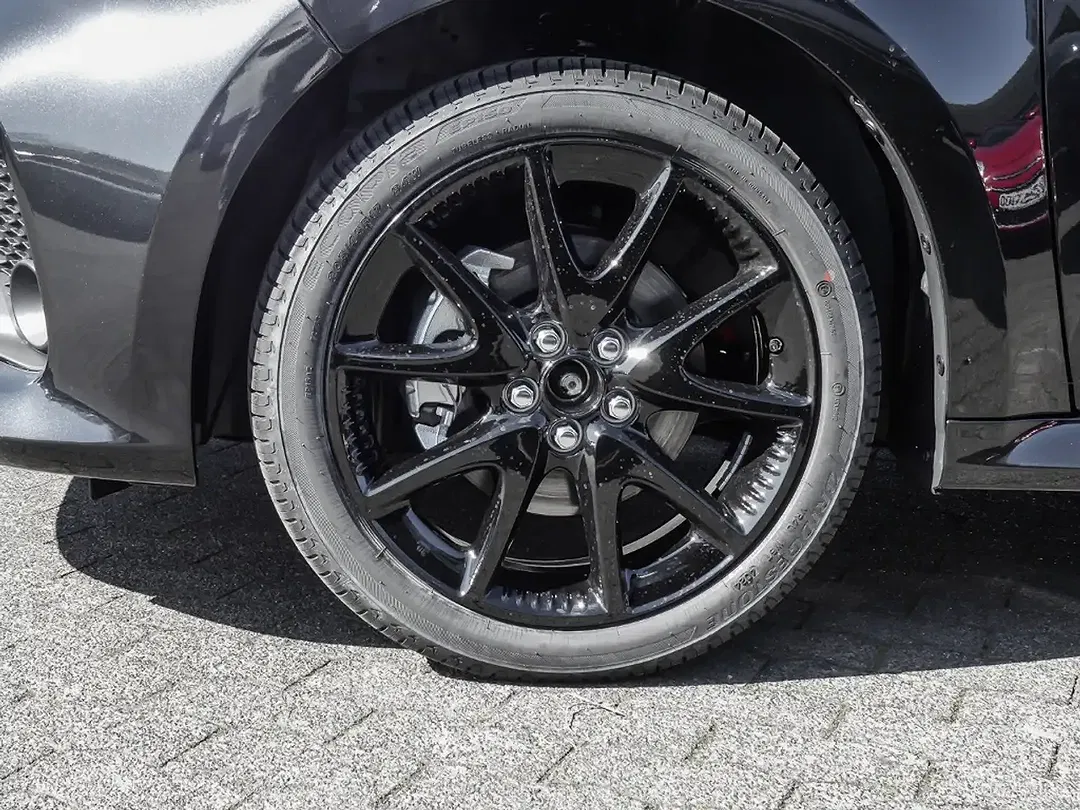 Mazda 2 - Thumbnail 3