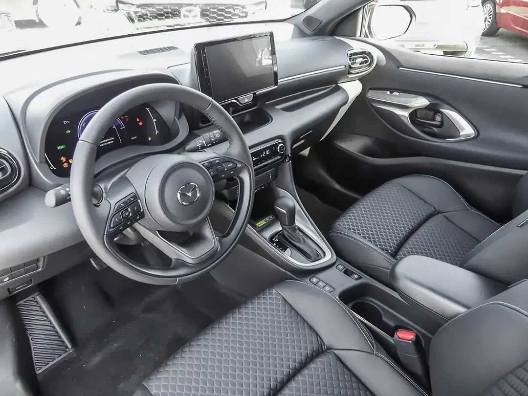 Mazda 2 - Thumbnail 4