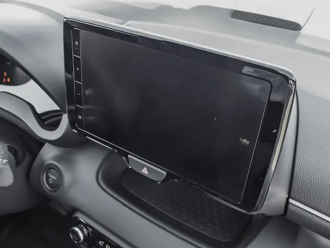 Mazda 2 - Thumbnail 8