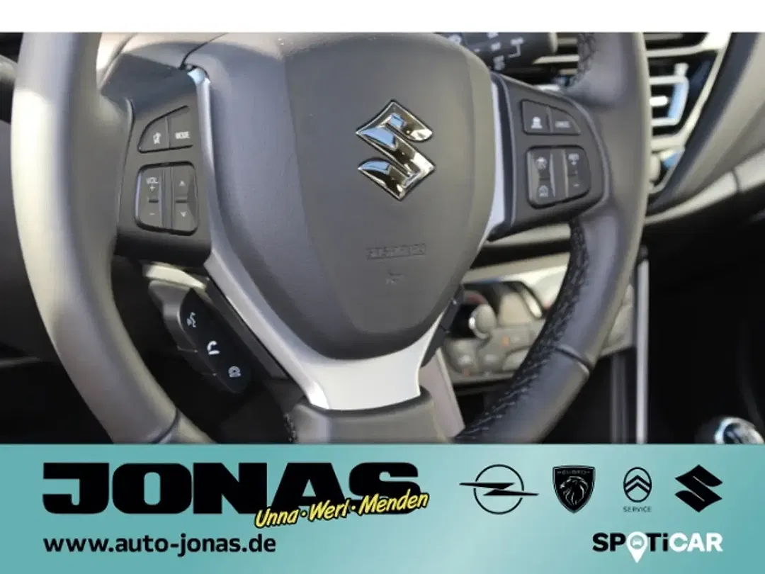Suzuki SX4 S-Cross - Thumbnail 10