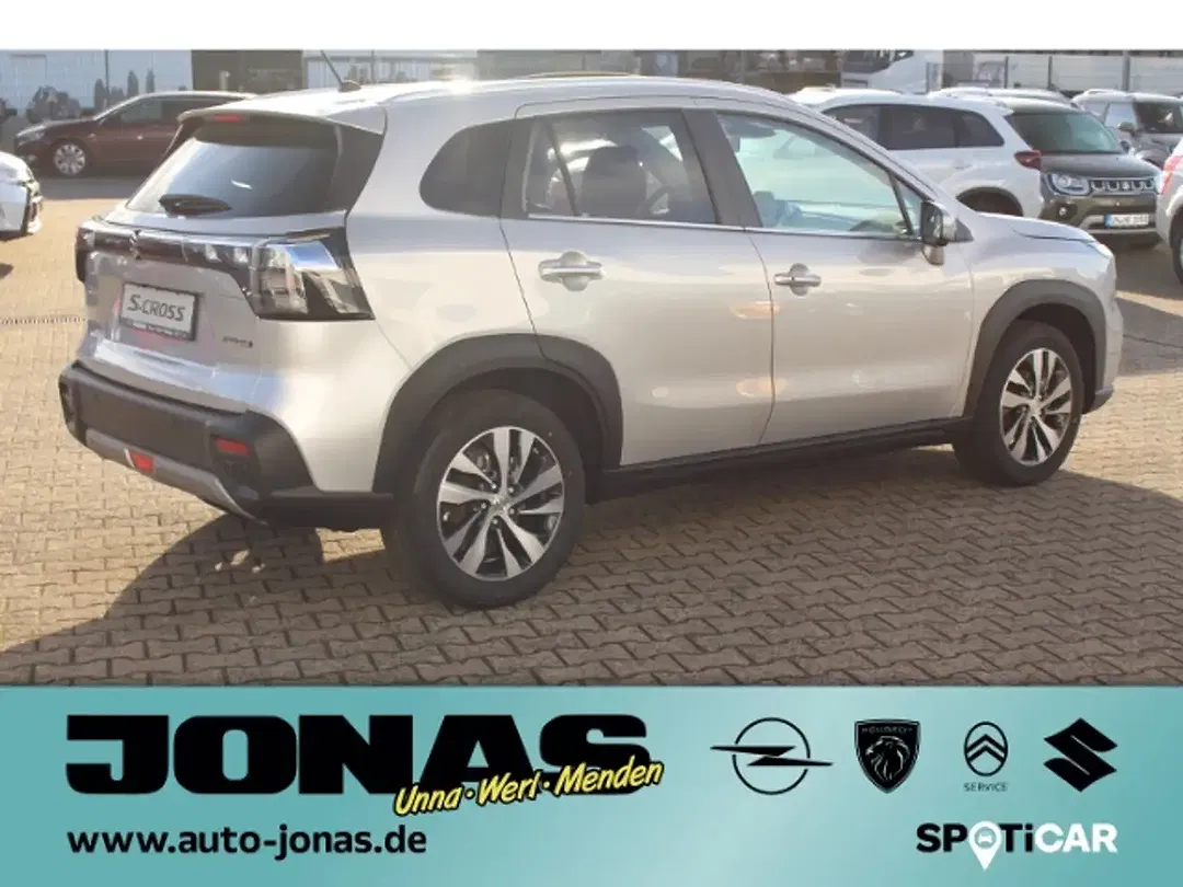 Suzuki SX4 S-Cross - Thumbnail 5