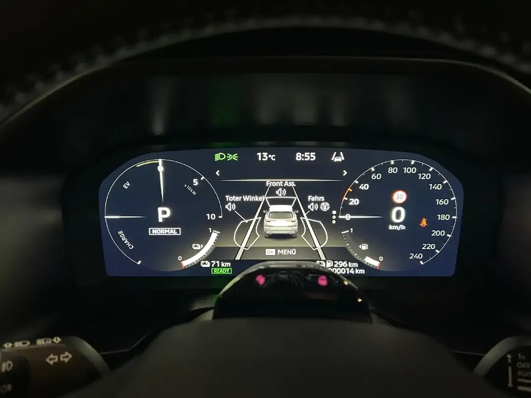 Mitsubishi Outlander - Thumbnail 13