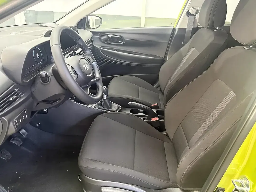 Hyundai i20 - Thumbnail 9