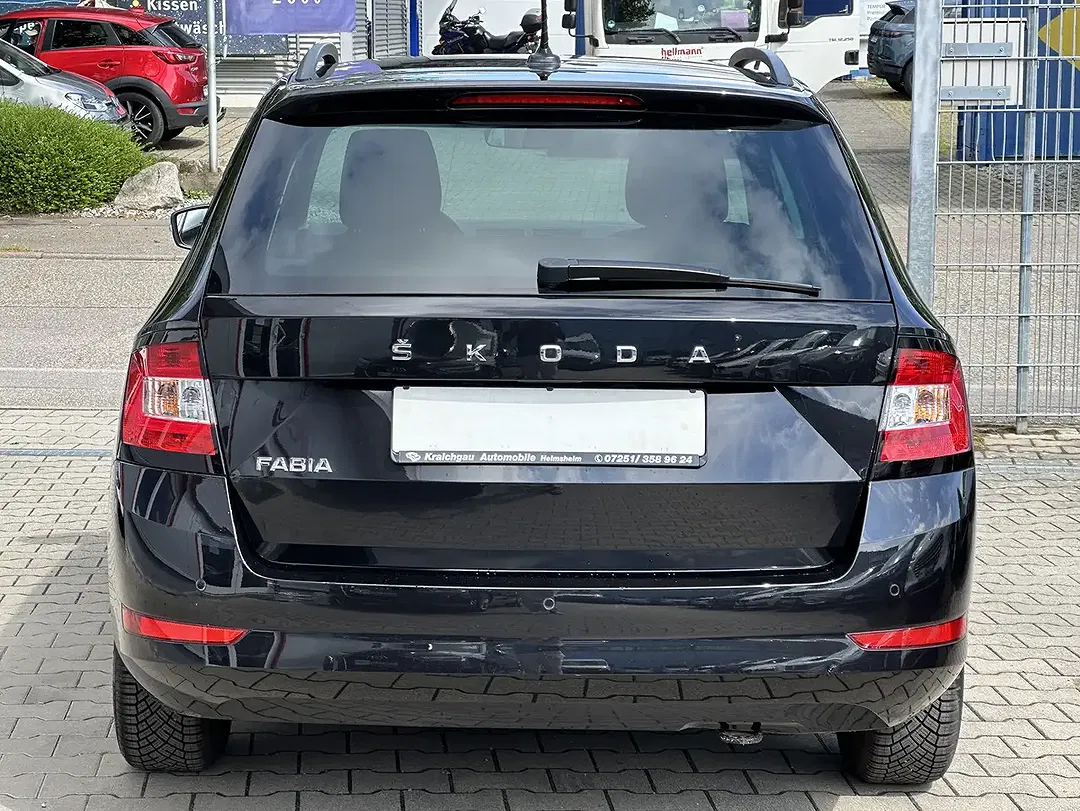 Skoda Fabia - Thumbnail 4