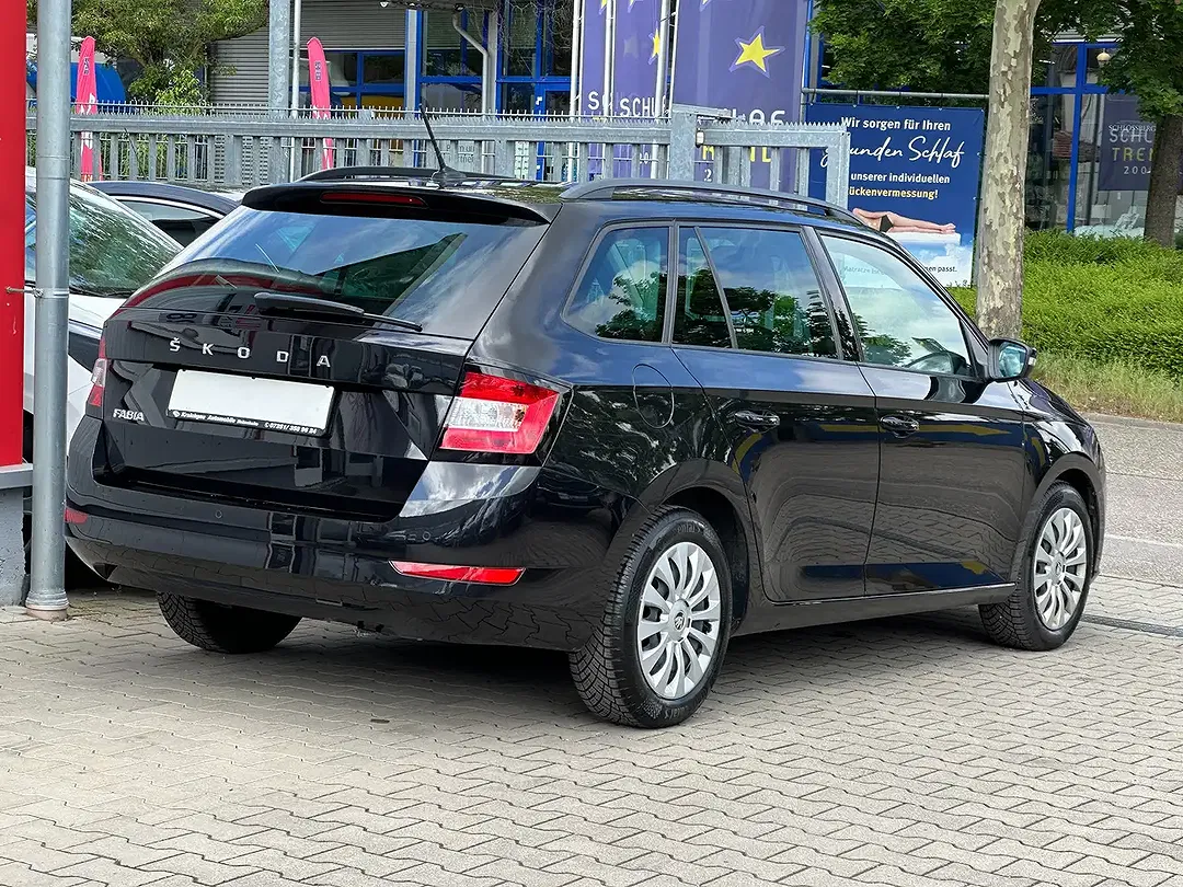 Skoda Fabia - Thumbnail 6