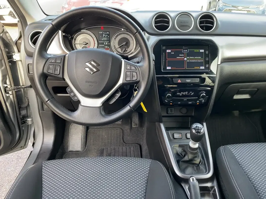 Suzuki Vitara - Thumbnail 10