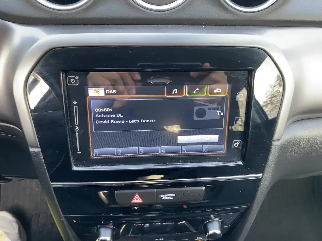 Suzuki Vitara - Thumbnail 12