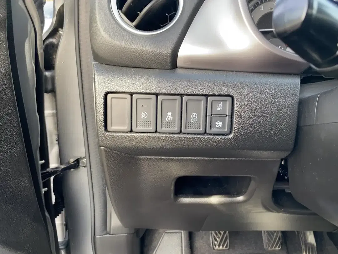 Suzuki Vitara - Thumbnail 15
