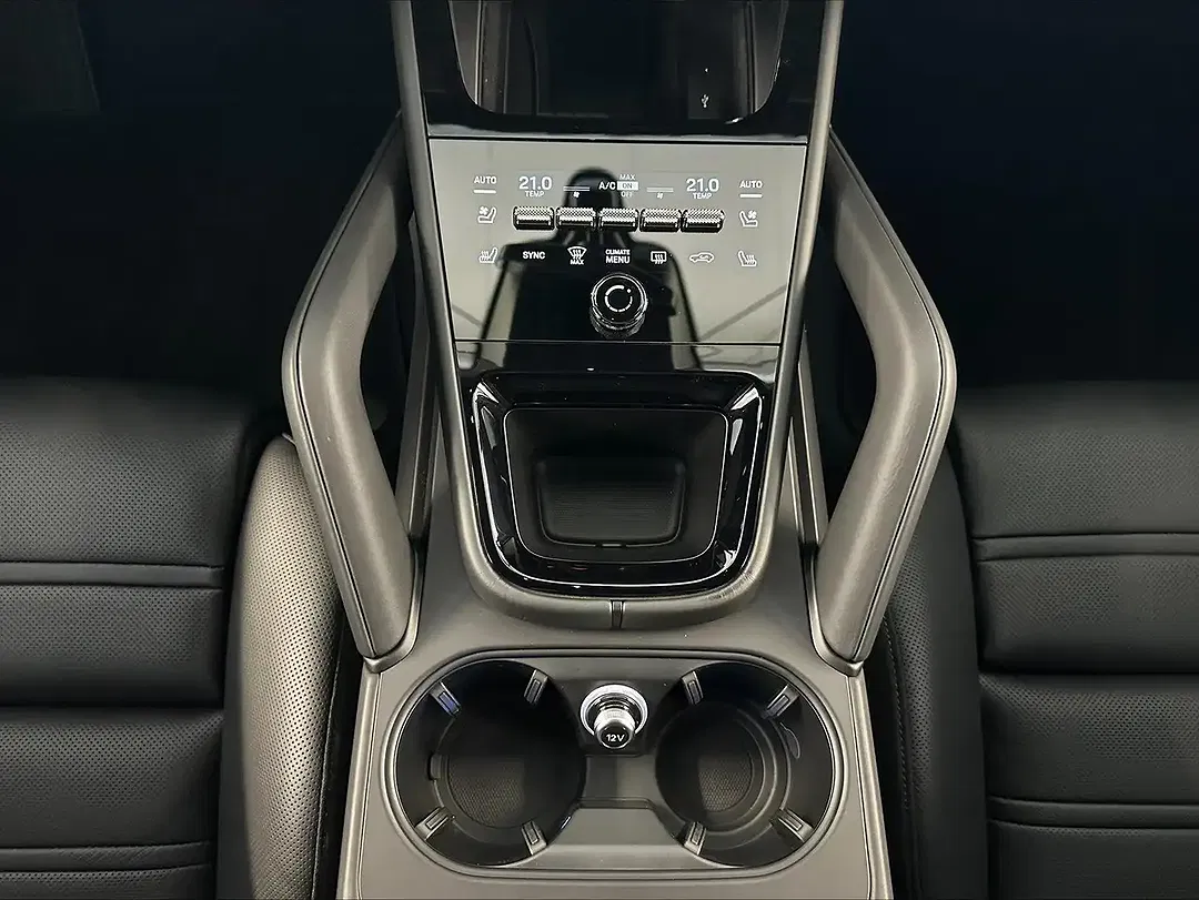 Porsche Cayenne - Thumbnail 12