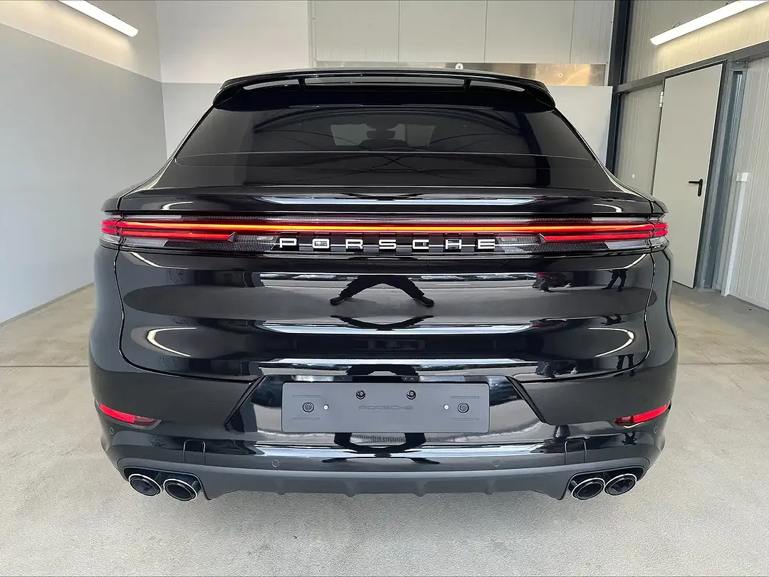 Porsche Cayenne - Thumbnail 5