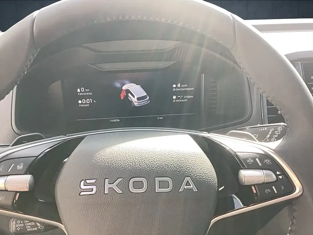 Skoda Karoq - Thumbnail 10