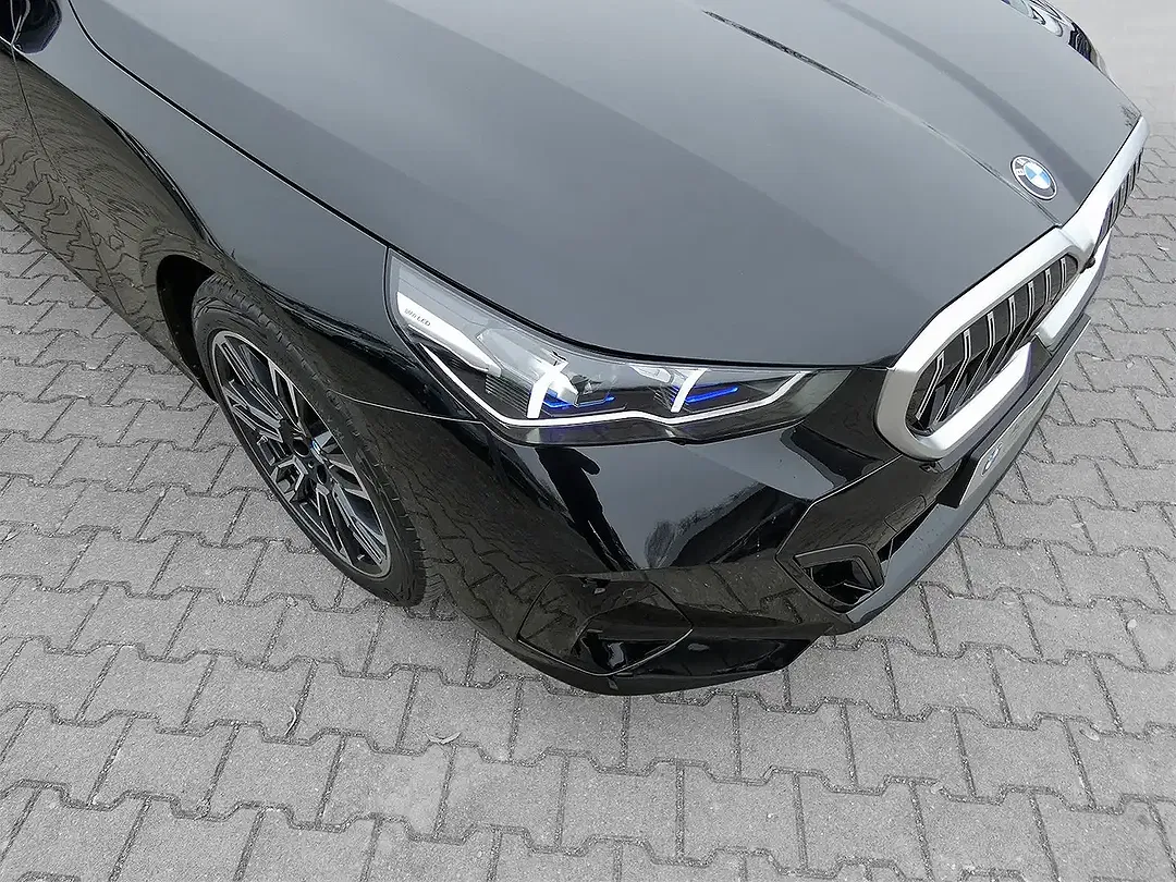 BMW 520 - Thumbnail 11