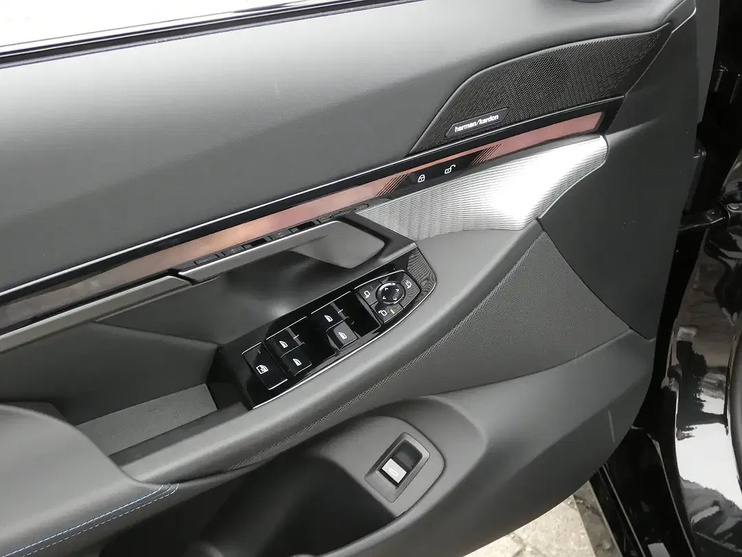 BMW 520 - Thumbnail 15
