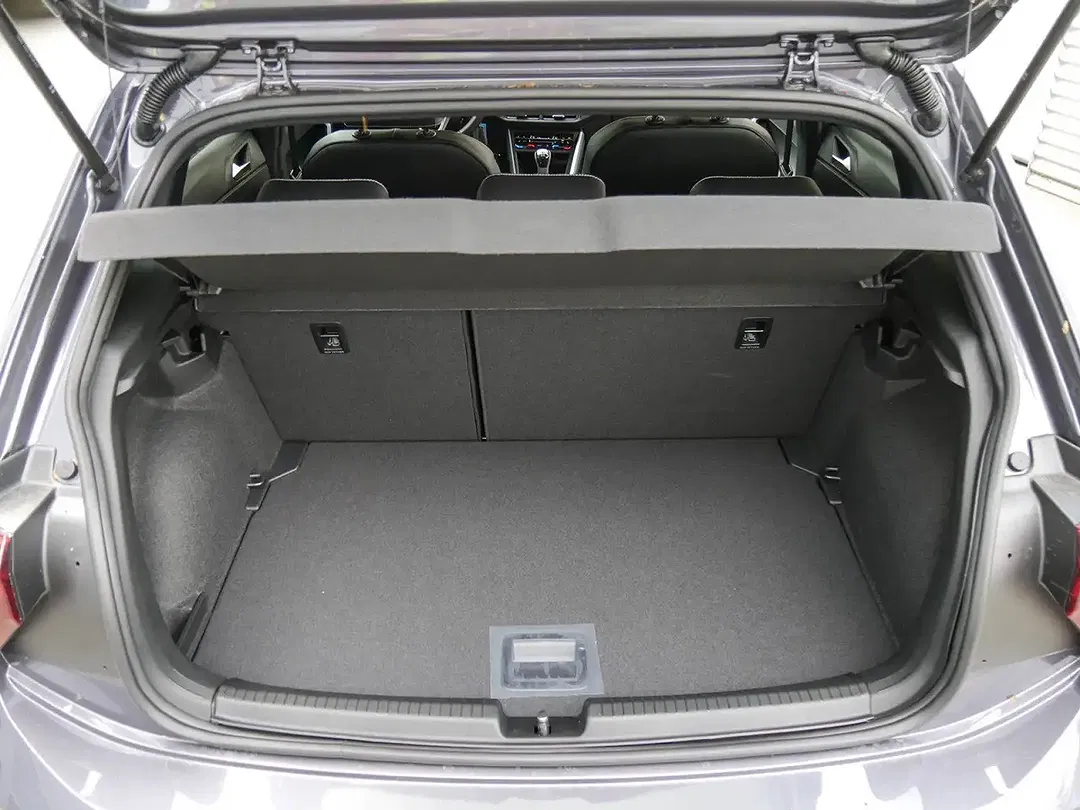 Volkswagen Polo - Thumbnail 12