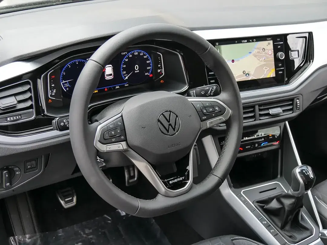 Volkswagen Polo - Thumbnail 9