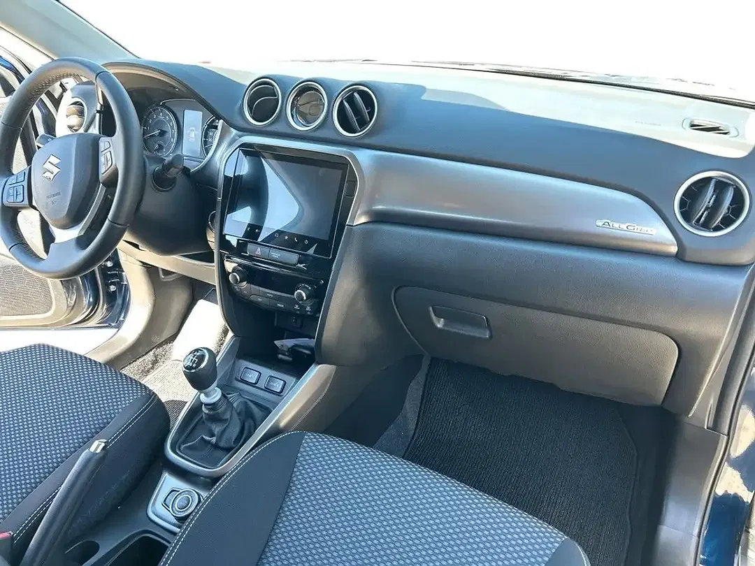Suzuki Vitara - Thumbnail 13