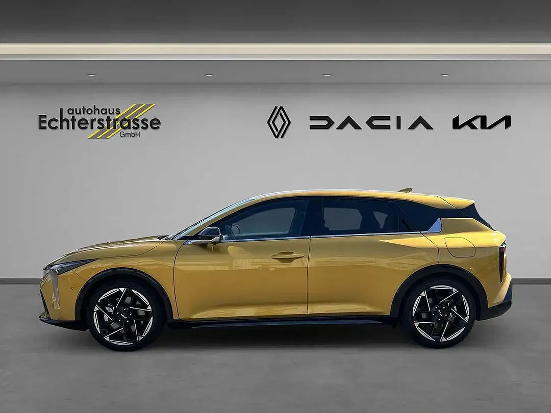 Kia K4 - Thumbnail 3