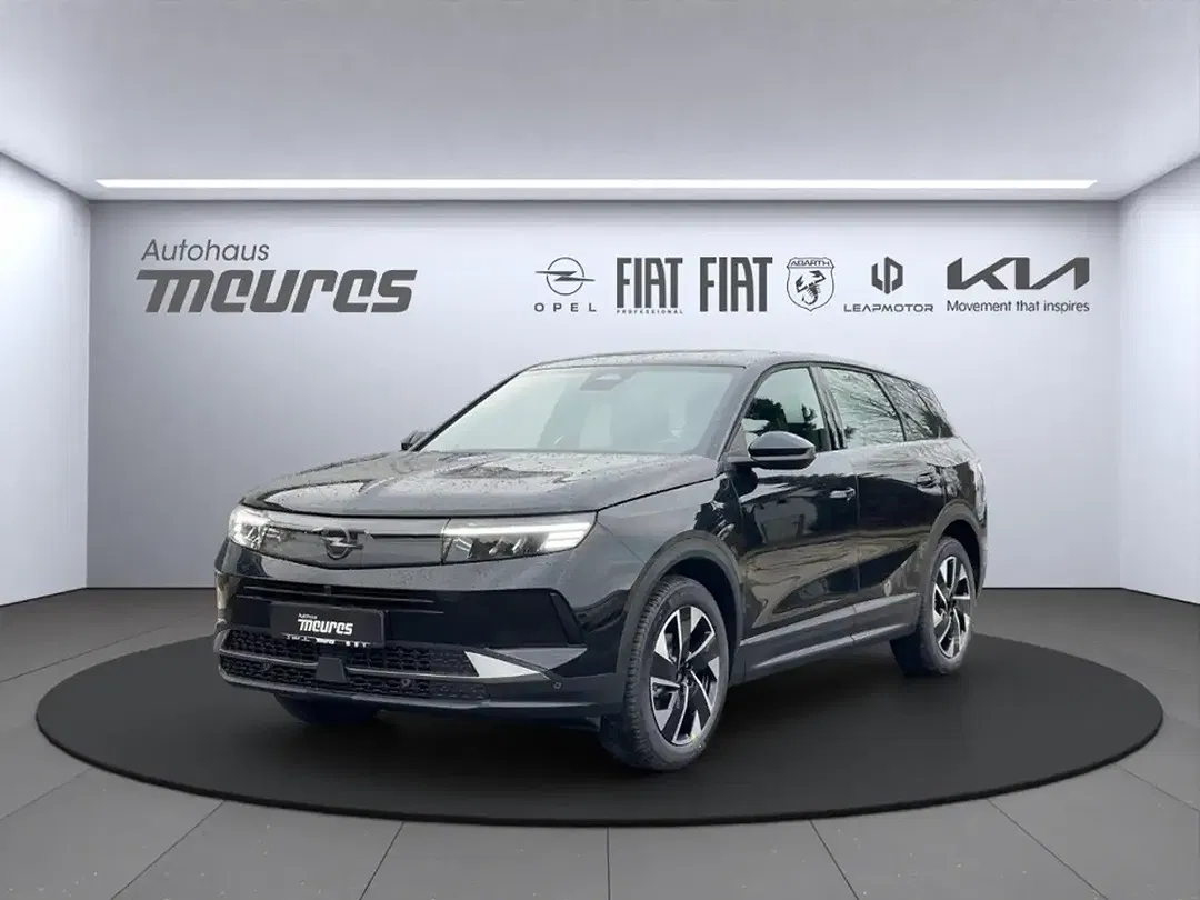 Opel Grandland - Thumbnail 1
