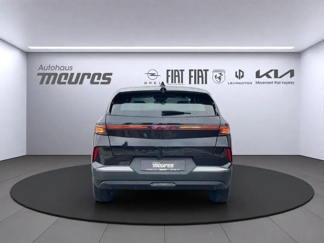 Opel Grandland - Thumbnail 3