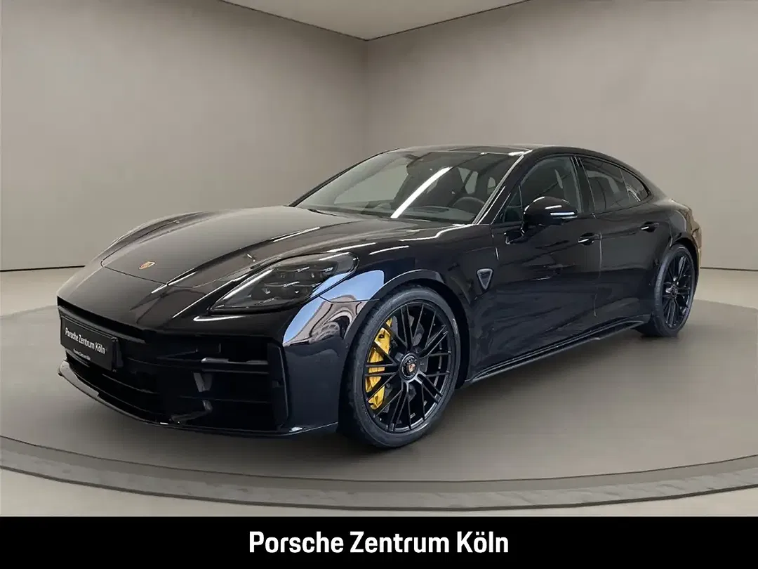 Porsche Panamera - Thumbnail 1