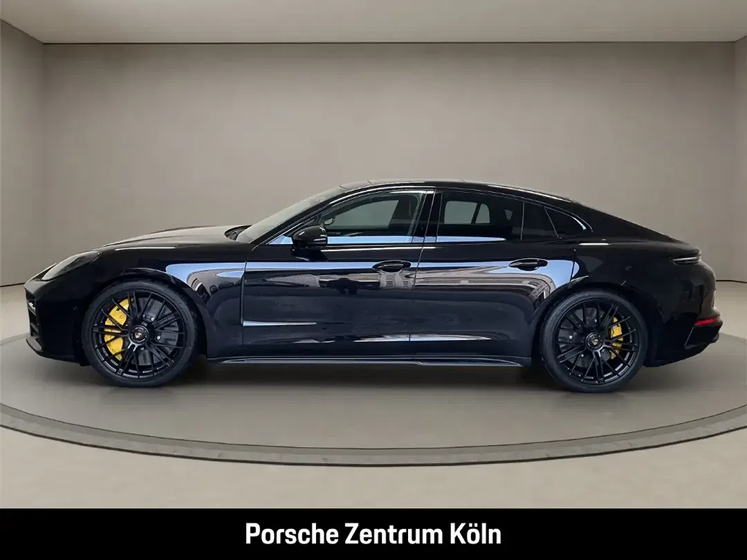 Porsche Panamera - Thumbnail 2