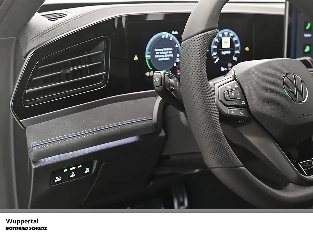 Volkswagen Passat - Thumbnail 11