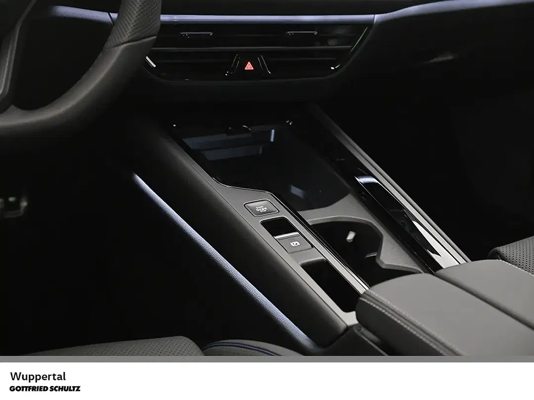 Volkswagen Passat - Thumbnail 15