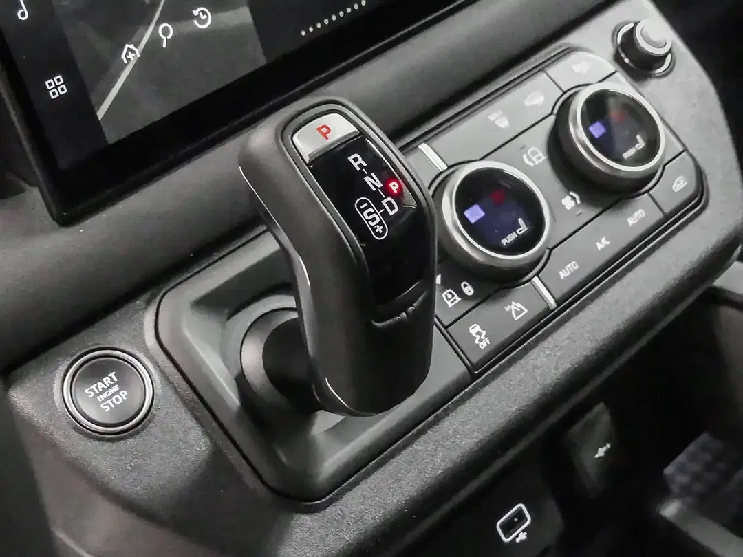 Land Rover Defender - Thumbnail 14