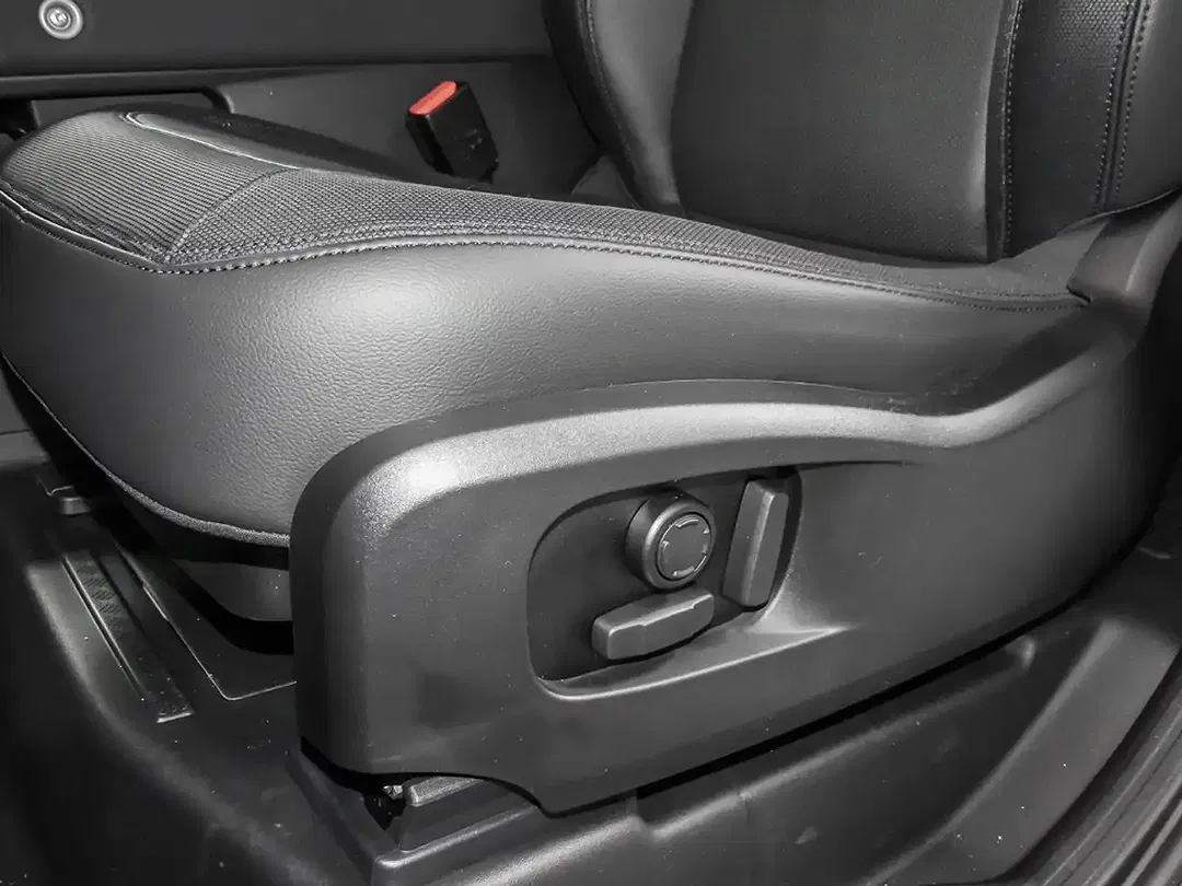 Land Rover Defender - Thumbnail 15