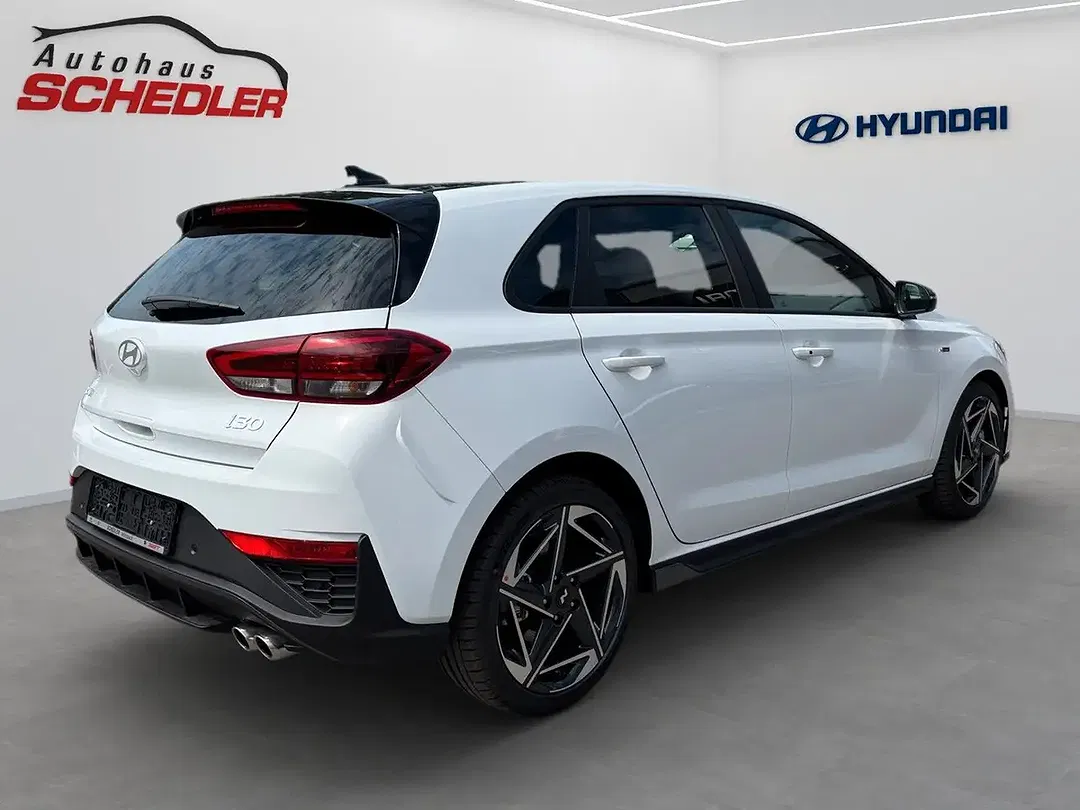 Hyundai i30 - Thumbnail 3