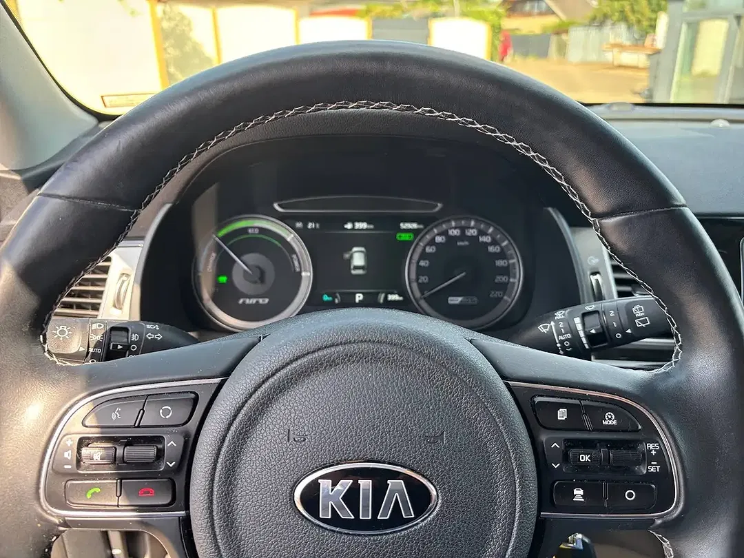 Kia Niro - Thumbnail 12