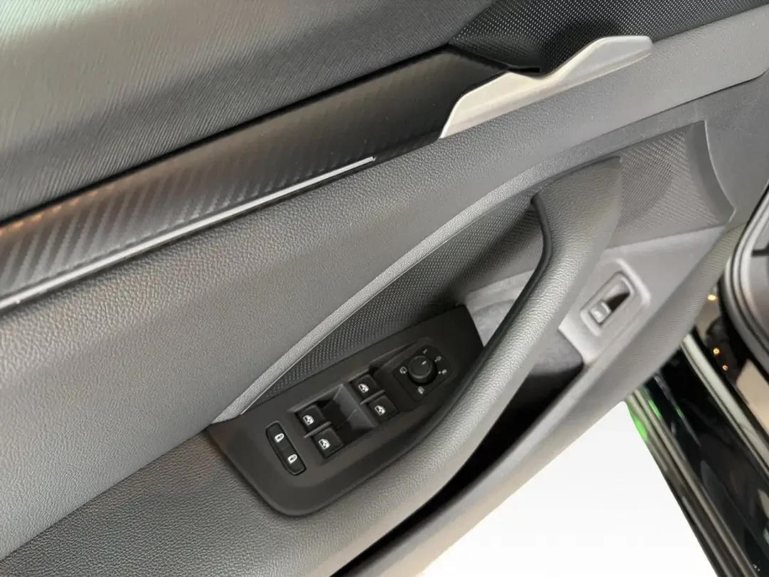 Skoda Superb - Thumbnail 10