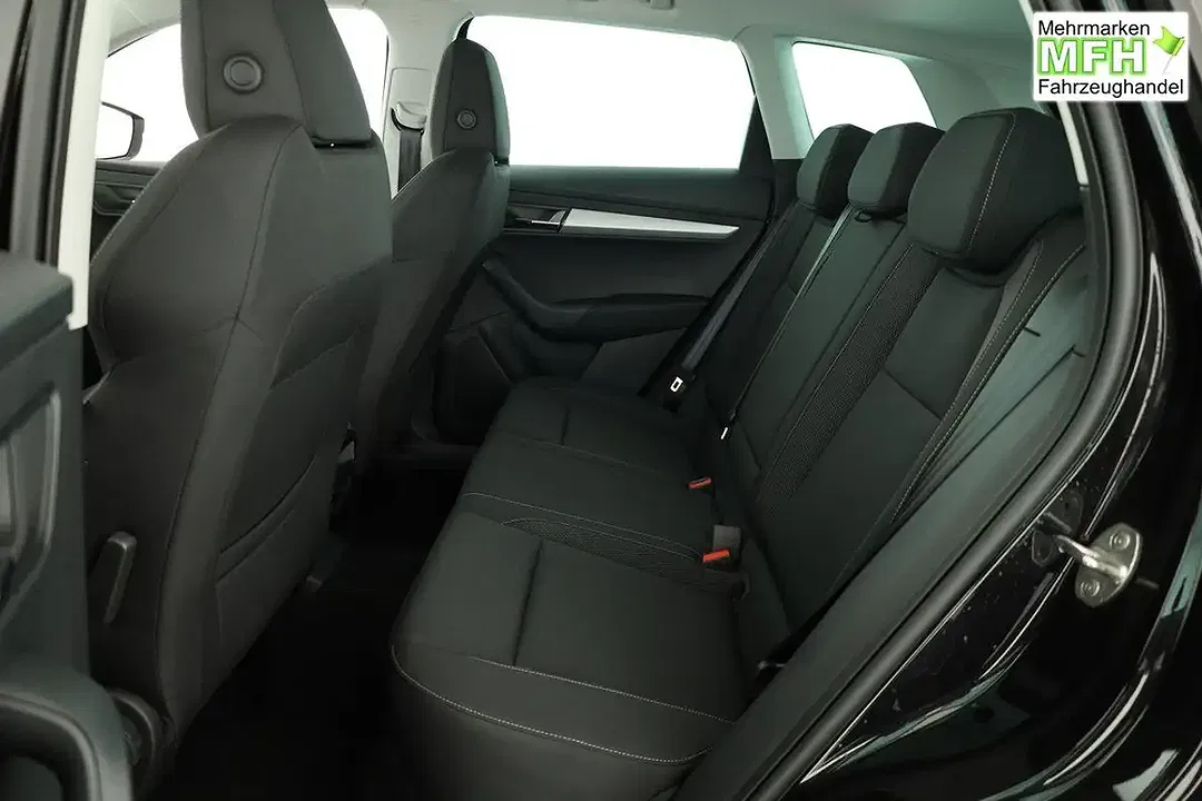 Skoda Karoq - Thumbnail 11