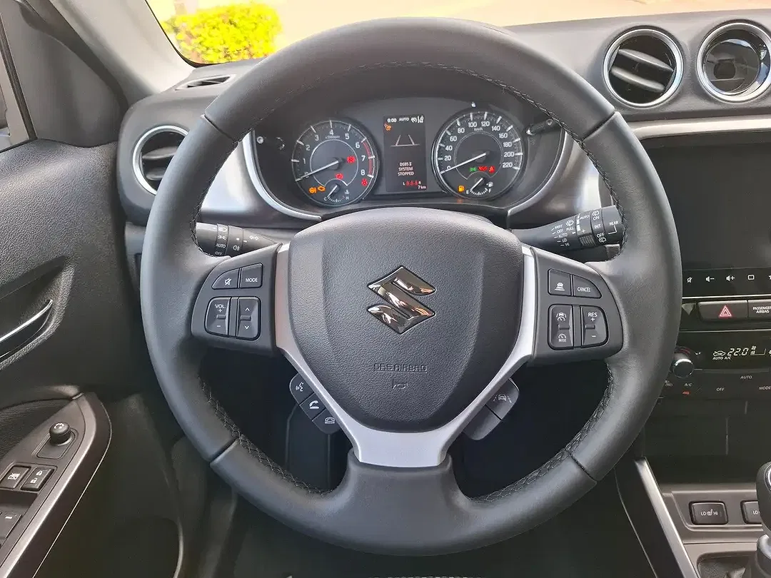 Suzuki Vitara - Thumbnail 11