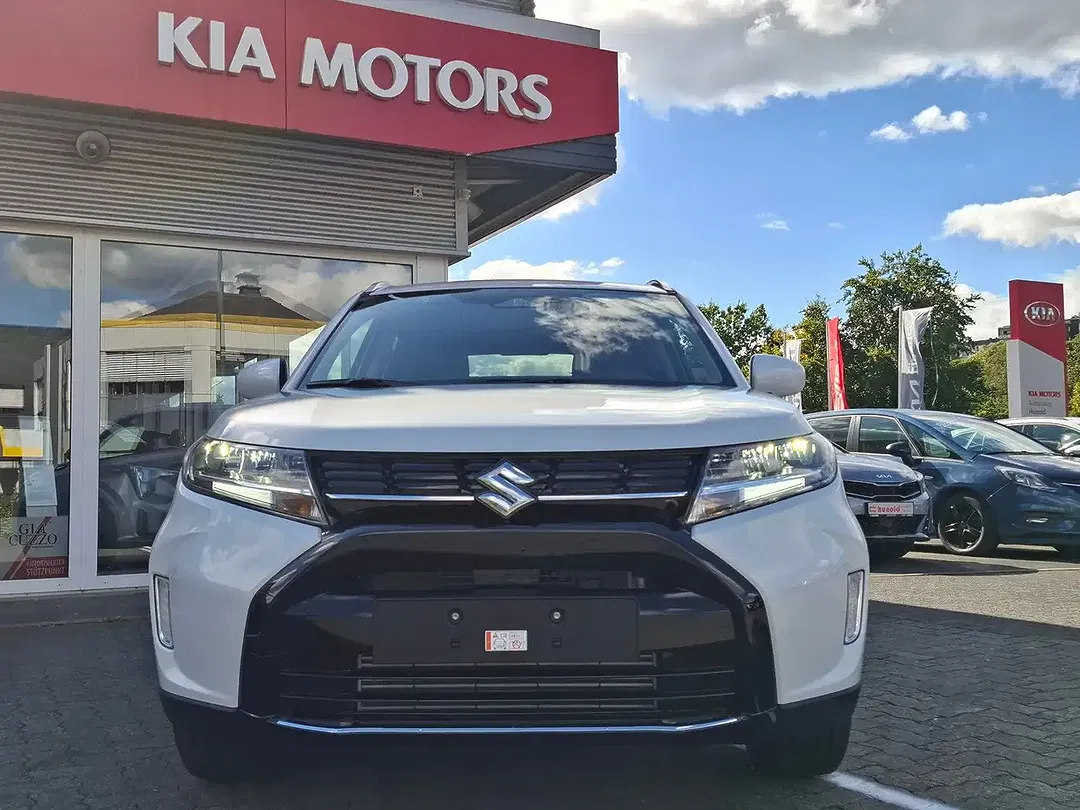 Suzuki Vitara - Thumbnail 3
