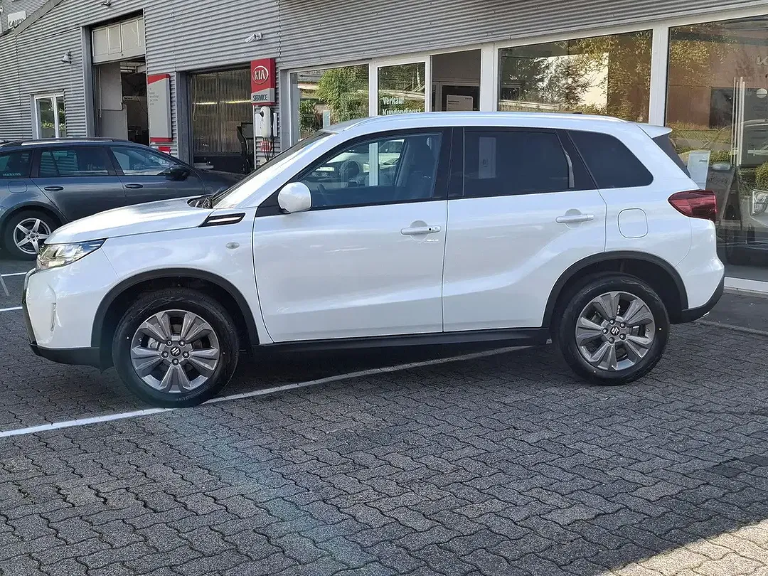 Suzuki Vitara - Thumbnail 4