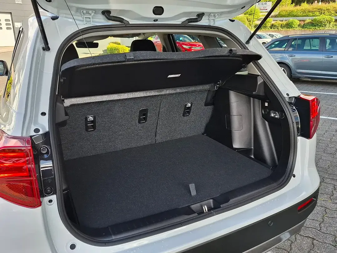 Suzuki Vitara - Thumbnail 6