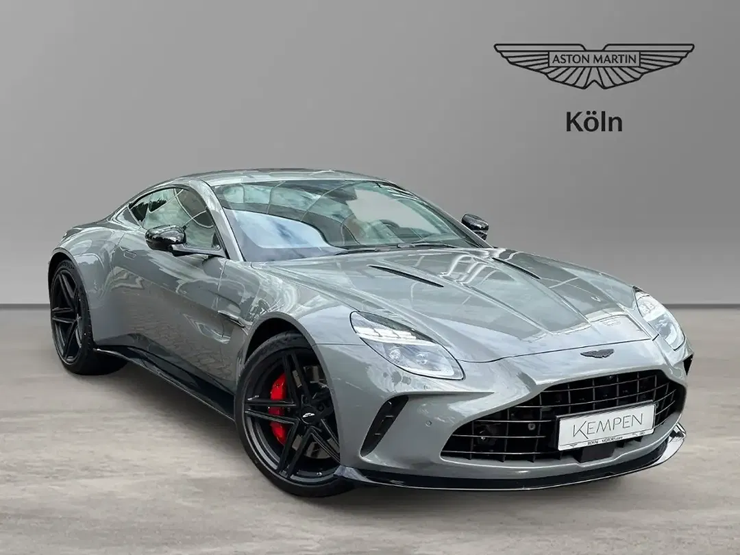Aston Martin Vantage - Thumbnail 1