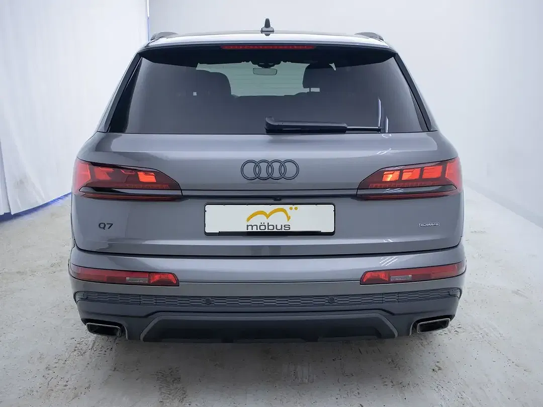 Audi Q7 - Thumbnail 7