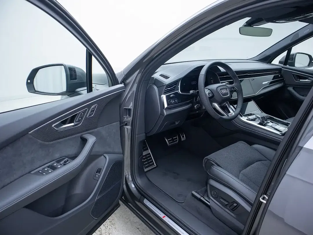 Audi Q7 - Thumbnail 9