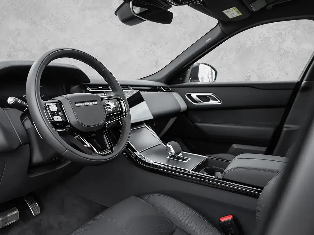 Land Rover Range Rover Velar - Thumbnail 5