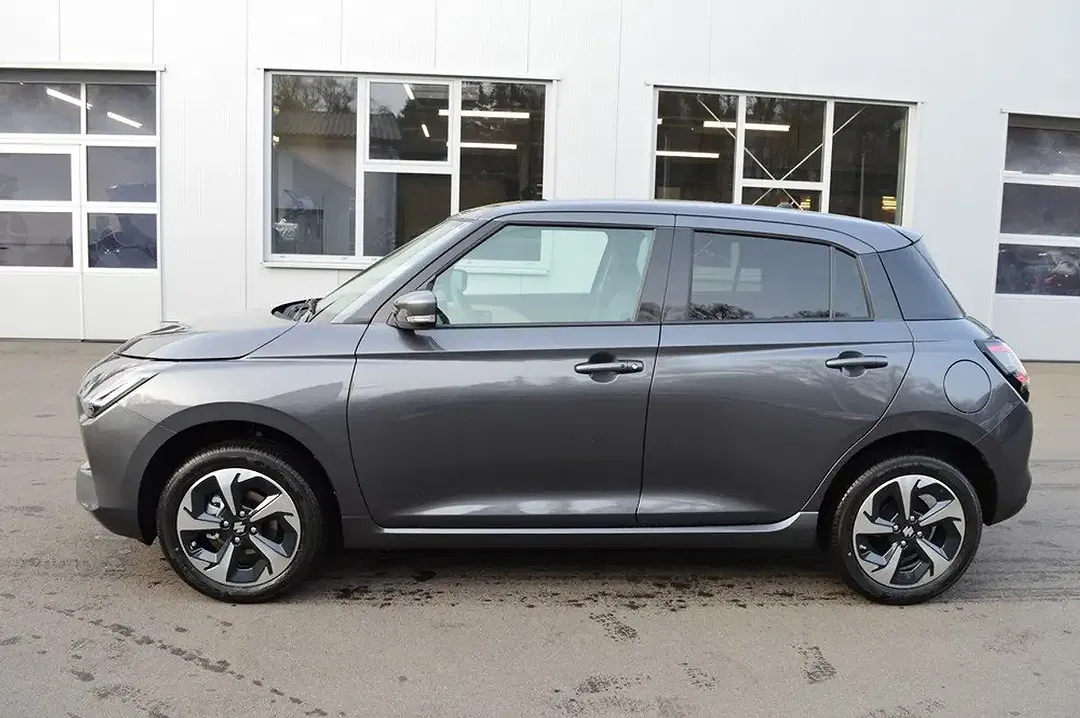 Suzuki Swift - Thumbnail 5