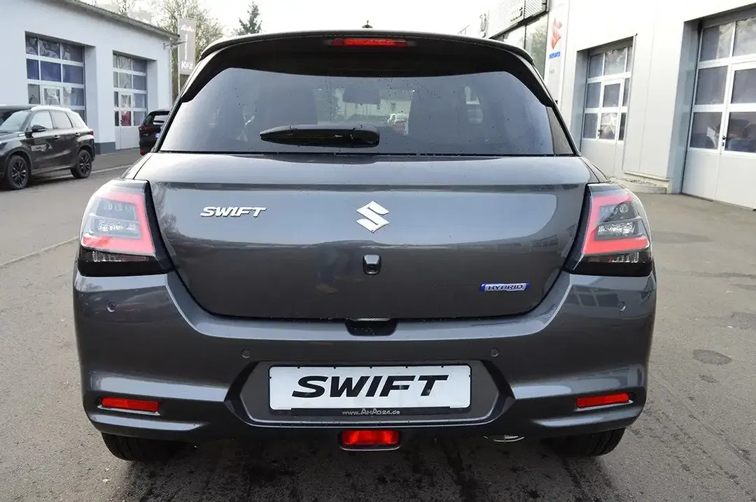 Suzuki Swift - Thumbnail 8