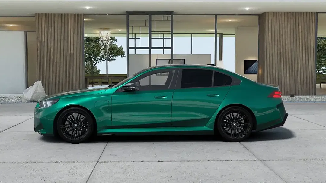 BMW M5 - Thumbnail 4