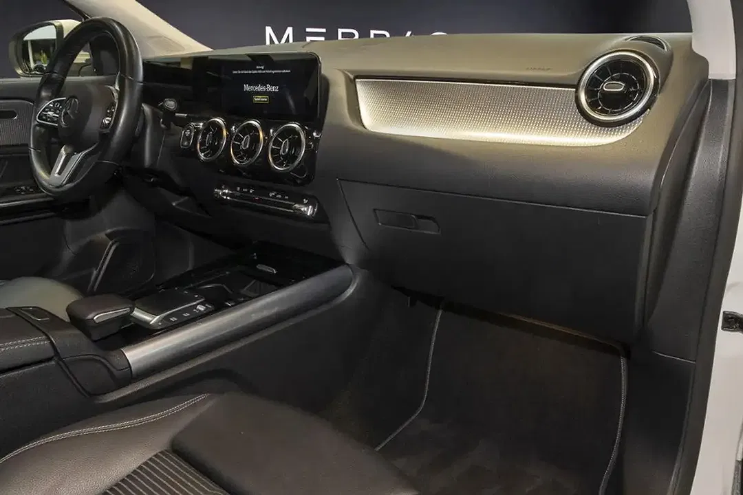 Mercedes-Benz GLA 200 - Thumbnail 10