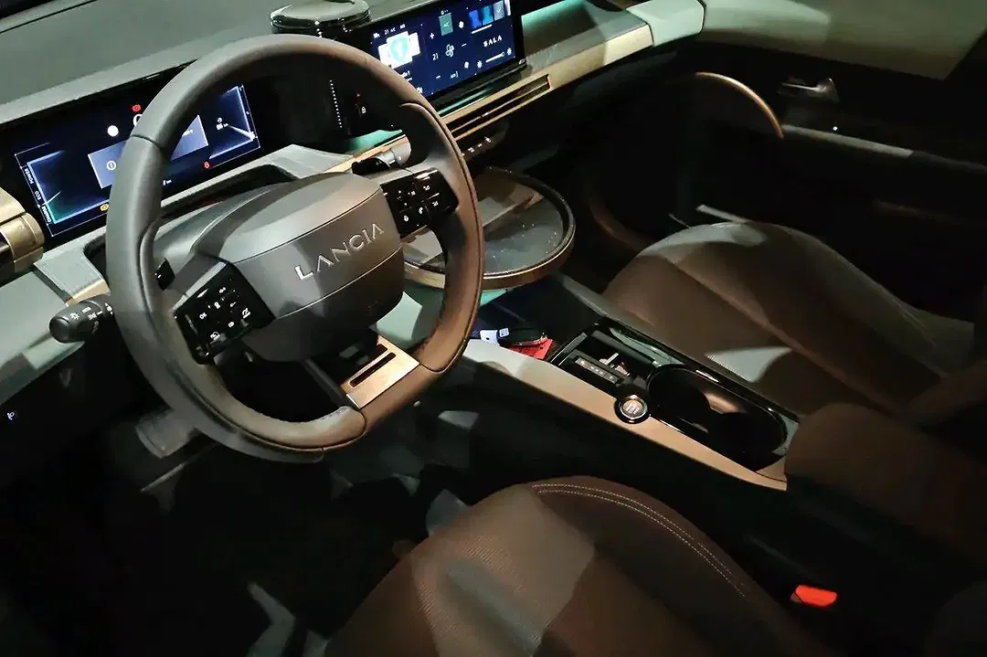Lancia Ypsilon - Thumbnail 8