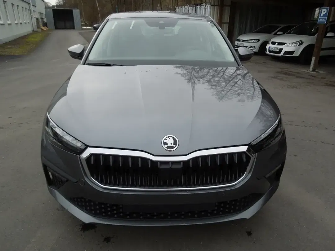 Skoda Scala - Thumbnail 2